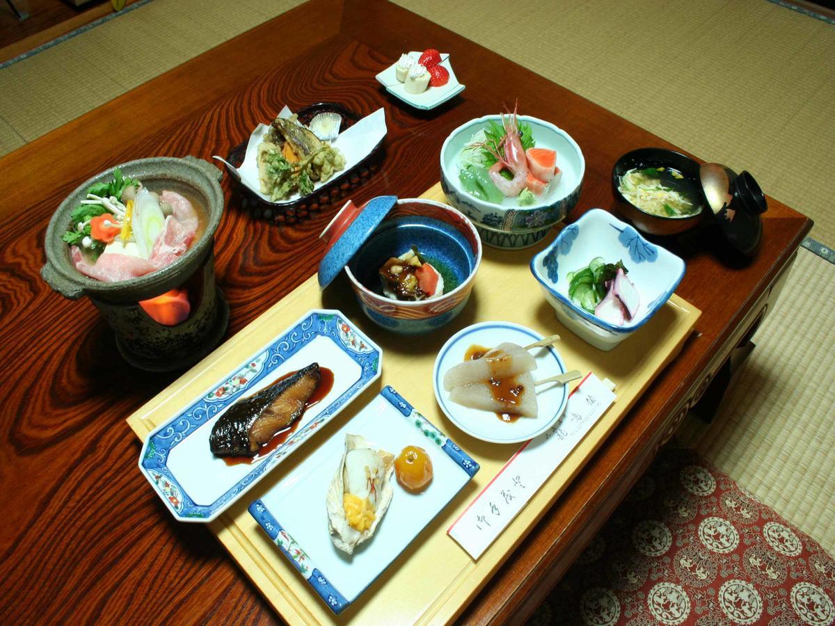 沢渡温泉 若山牧水ゆかりの宿 龍鳴館 中之条町 エクステリア 写真