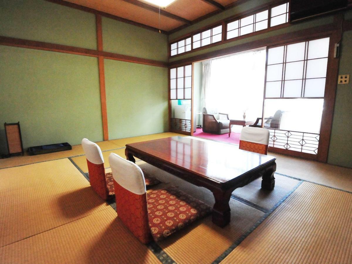 沢渡温泉 若山牧水ゆかりの宿 龍鳴館 中之条町 エクステリア 写真